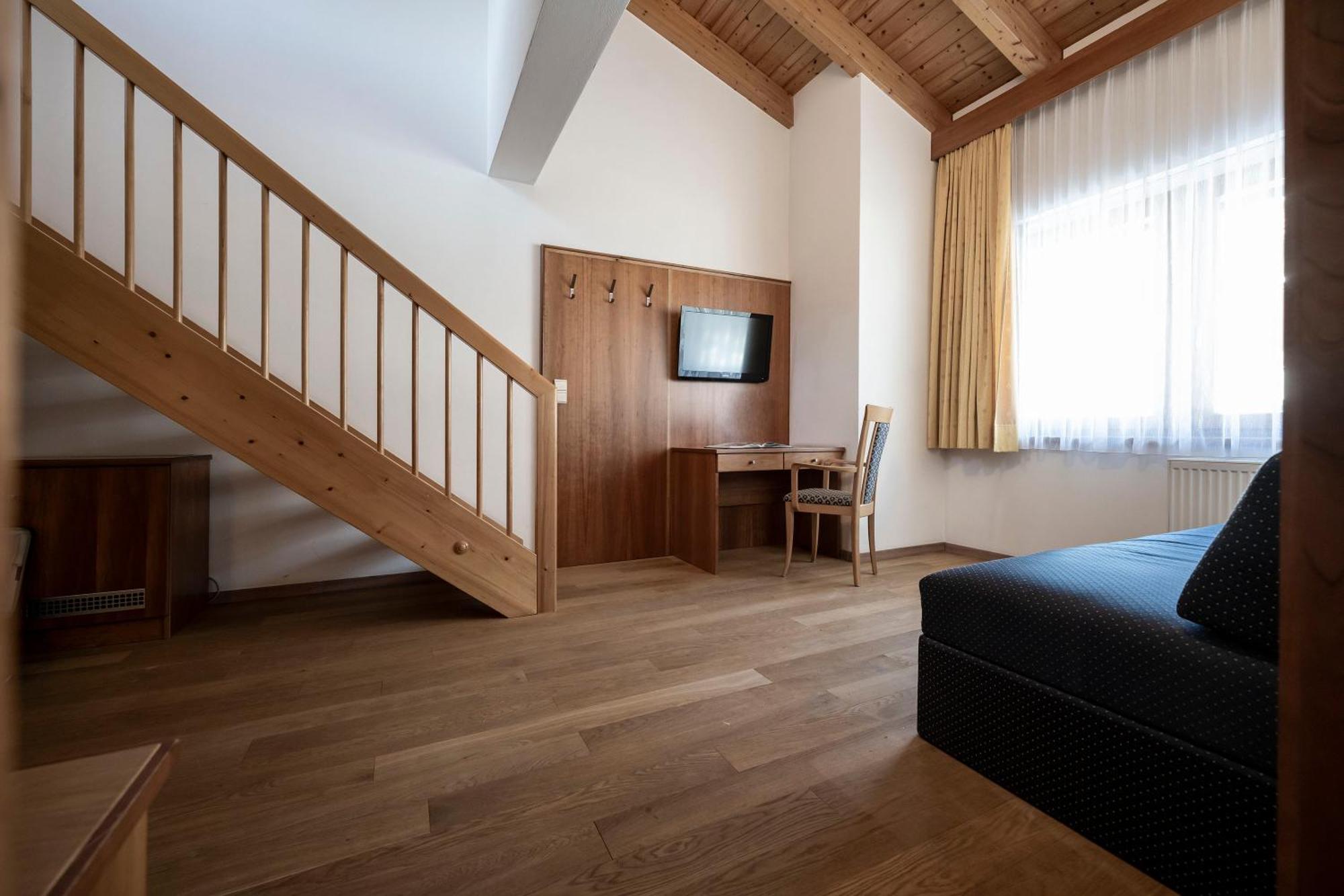 Family Resort Rainer Sexten Exterior photo