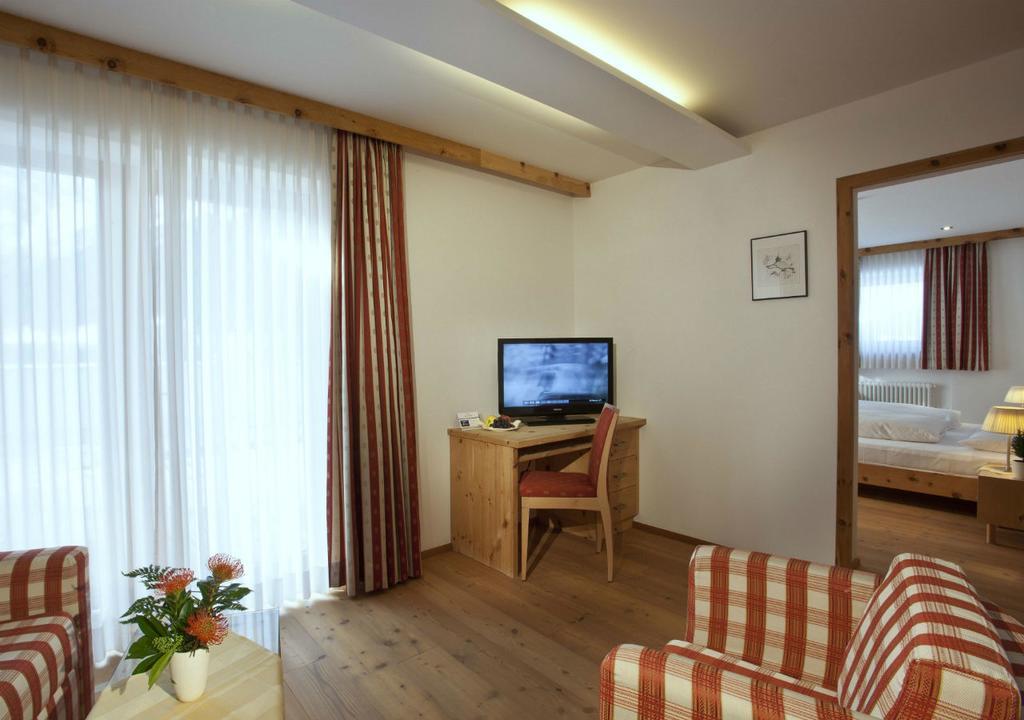 Family Resort Rainer Sexten Exterior photo